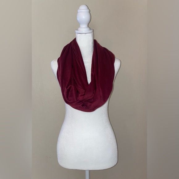Cotton On Accessories - ⭐️ 2/$5 - NWT - Cotton On Zinfandel Jersey Infinity Scarf - OSFM